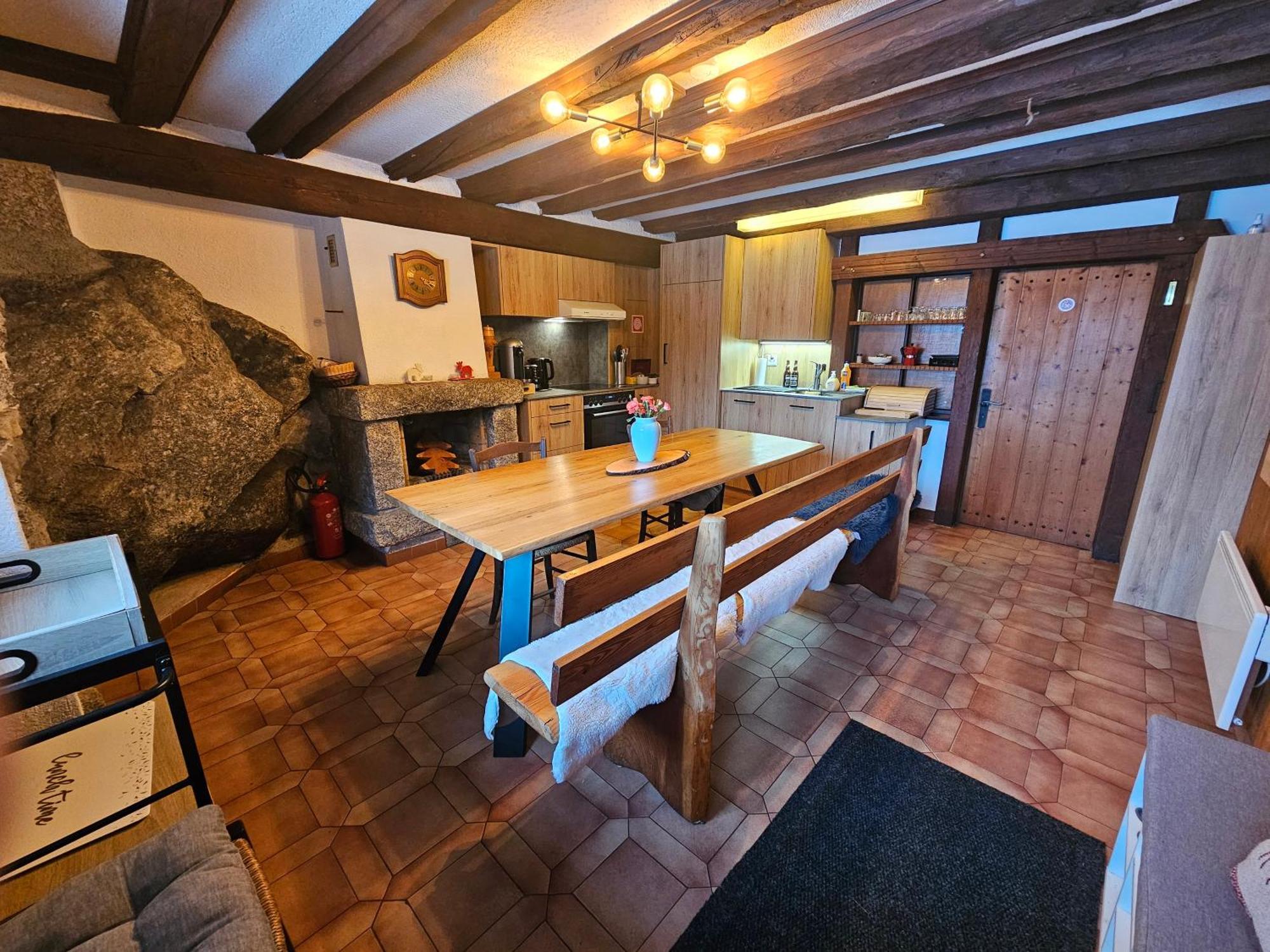 Bovernier Petit Chalet Rustique Et Bucolique מראה חיצוני תמונה